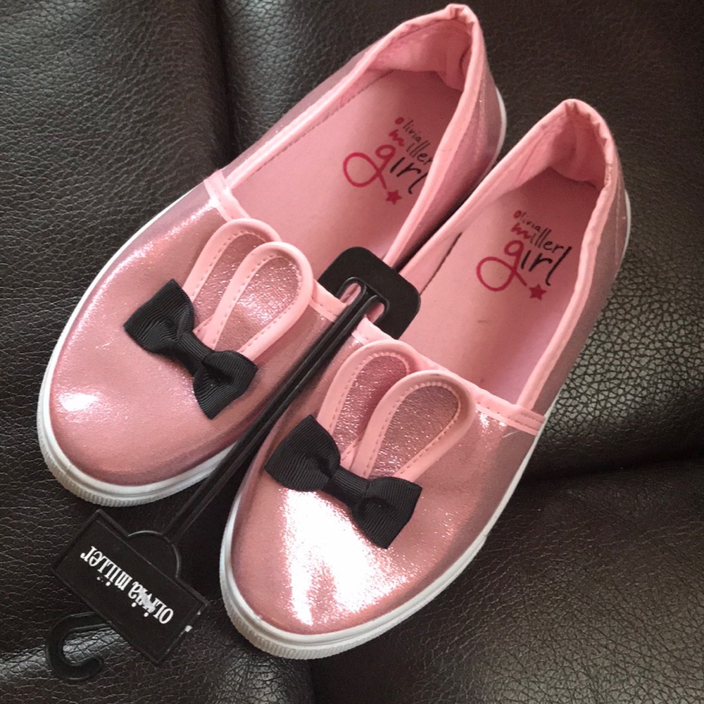 NWT Olivia miller girls pink bunny shoes